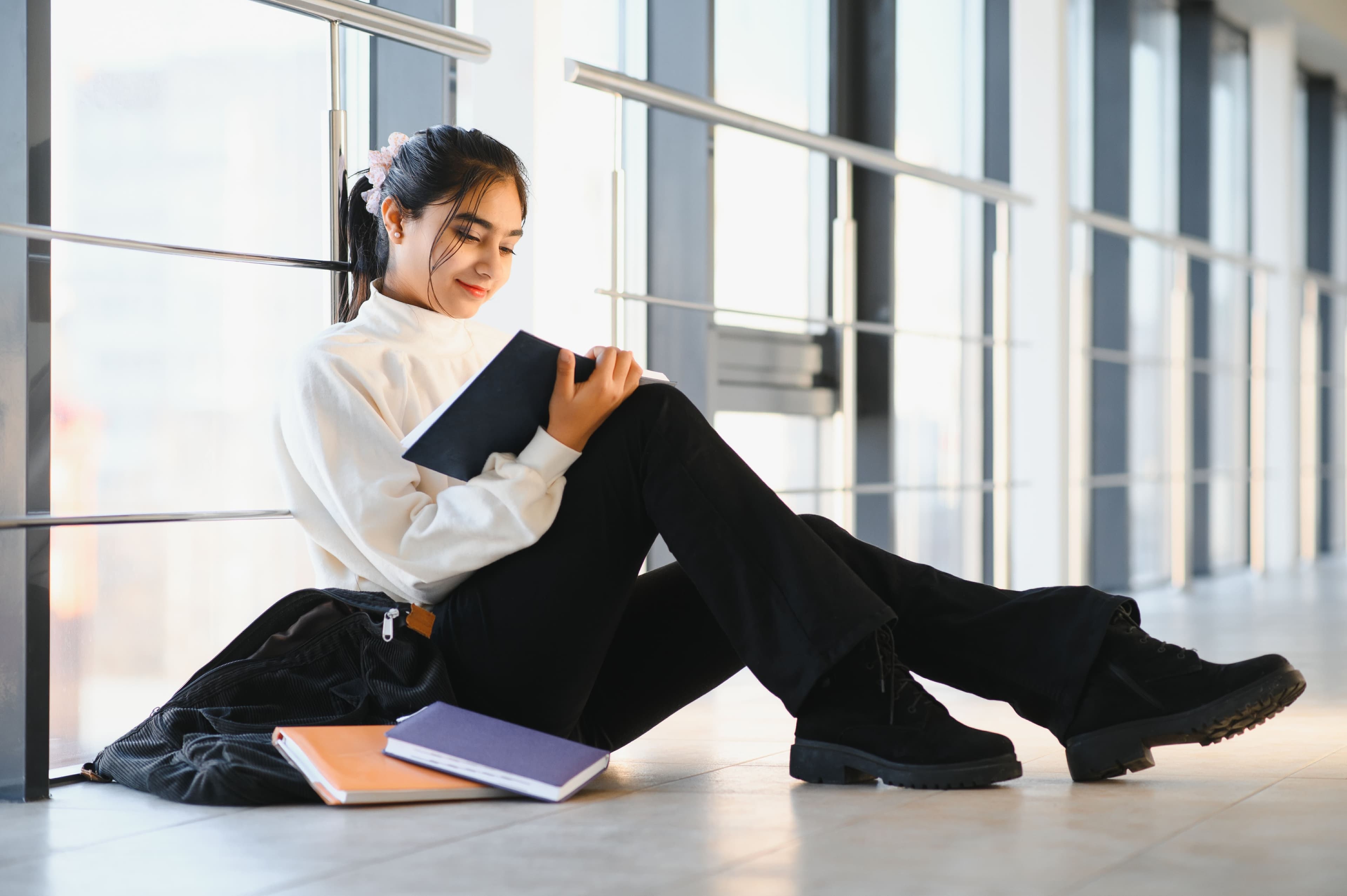 Naklukin Kota Besar dan Hidup Mandiri Sebagai Cewek