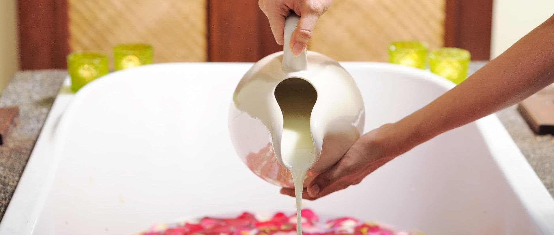 Beragam Manfaat Mandi Susu dan Cara Melakukannya di Rumah