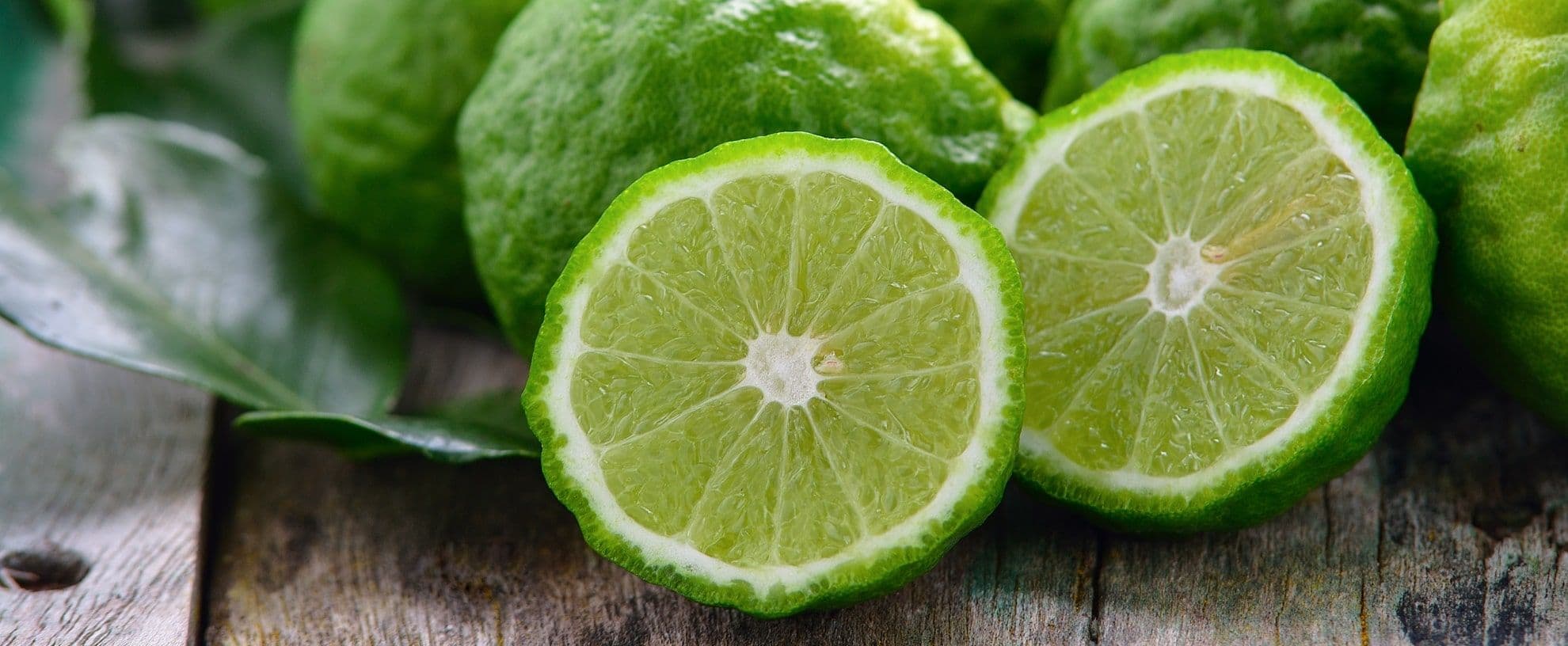 Sensasi Aroma Istimewa Natural Essential Oil dalam Vitalis Eau De Naturel